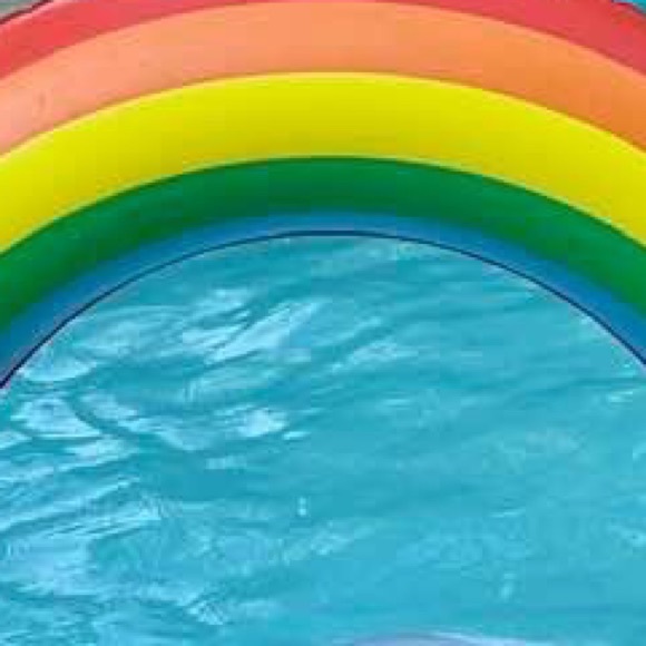 Meet your Posher, Kristen - Picture 1 of 1